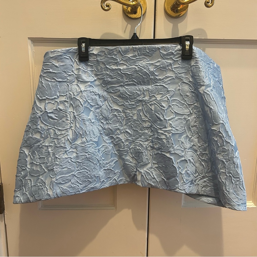 Sachin + Babi “The Hug Shawl” in Ice Blue 🧊🧊🧊 - Picture 8 of 10